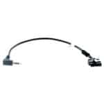 Kabel za povezivanje komandi na volanu Alpine za jednostavno upravljanje audio sustavom.
