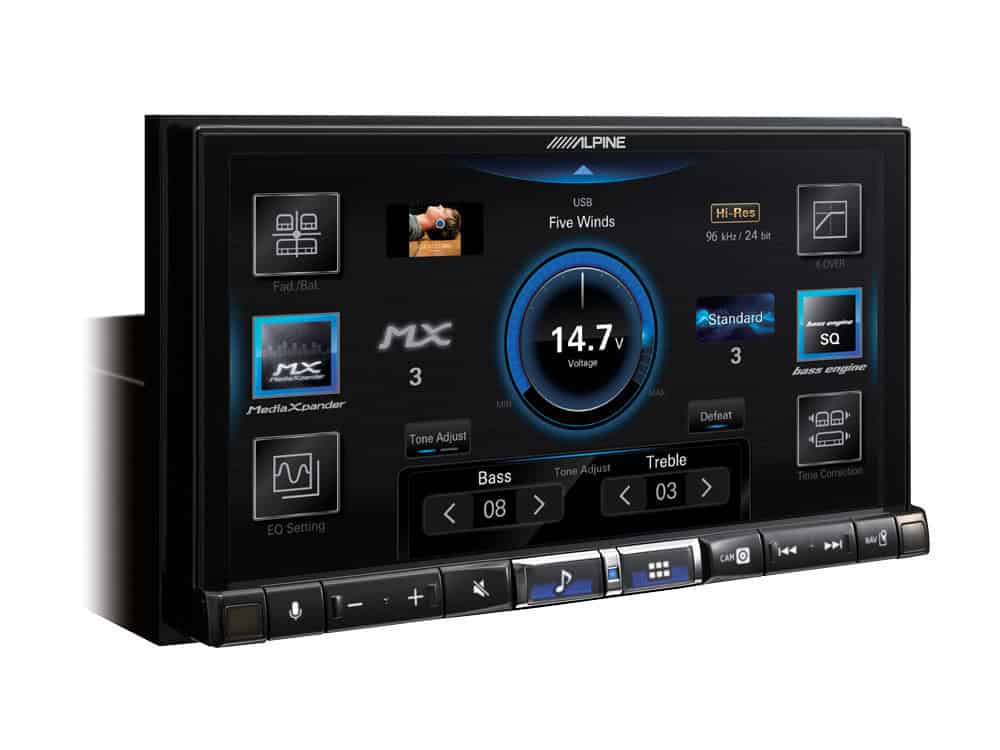 Alpine iLX-705D multimedijska jedinica za automobil, visokokvalitetni zaslon i napredne funkcije.