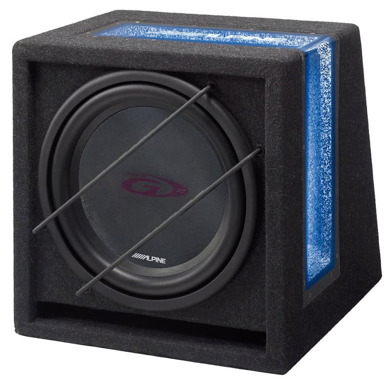 Auto subwoofer zvučnik za snažan bass.