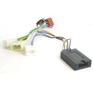 Konektor za komande na volanu Toyota Corolla Verso (-2007) za jednostavnu integraciju audio sustava.