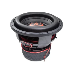 Digital Designs 712F-D4 subwoofer za snažno bas zvuk.