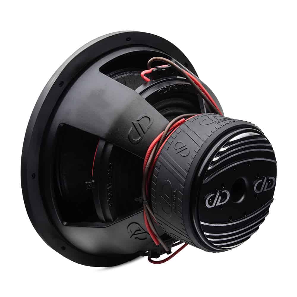 Digital Designs 715F-D4 subwoofer za snažno audio iskustvo.