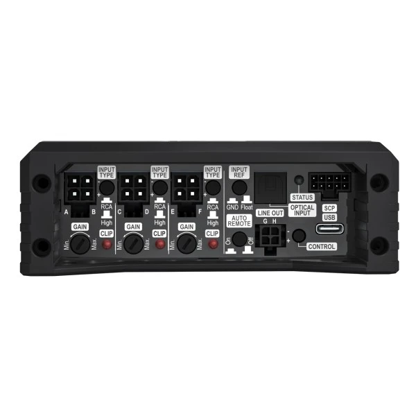 Auto audio kontroler s priključcima za zvučnike i upravljanje.