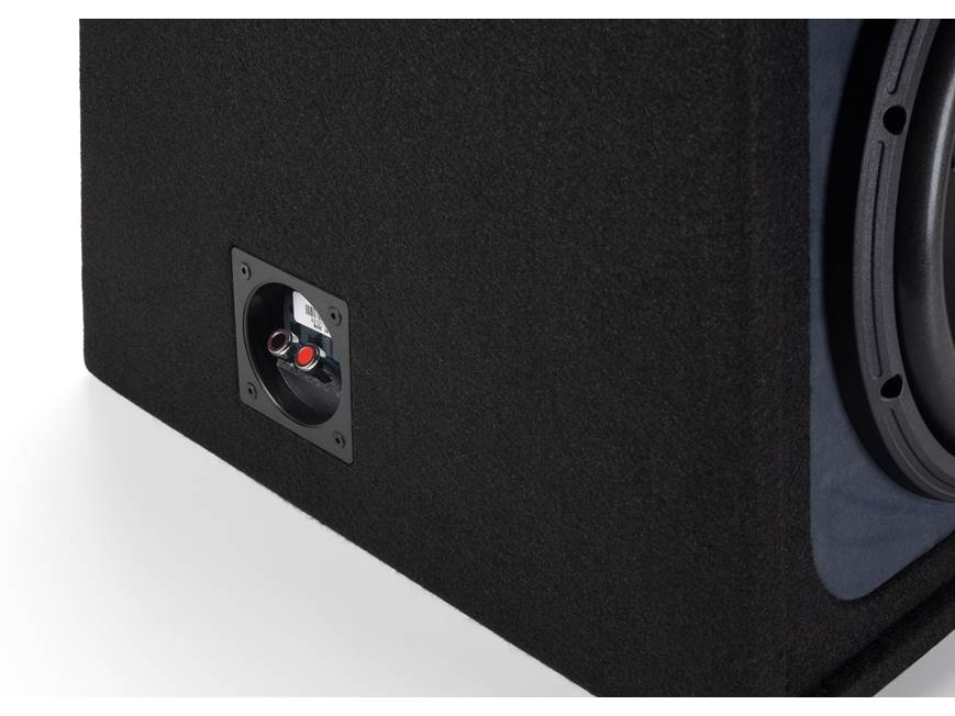 Audio Control EPICX V10 subwoofer u kutiji za auto zvuk.