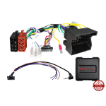 Auto audio instalacijski set s kabelima i adapterima za vozila.