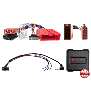 Razni auto audio kabeli i adapteri za instalaciju u vozilu.