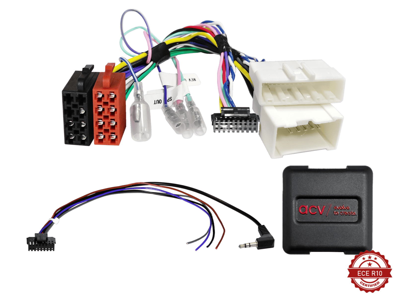 Kabelski set za auto audio sustav s raznim konektorima i adapterima.