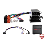Auto audio kabelski set za instalaciju s konektorima i adapterima.