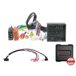 Auto audio instalacijski set s kabelima i adapterima za vozila.