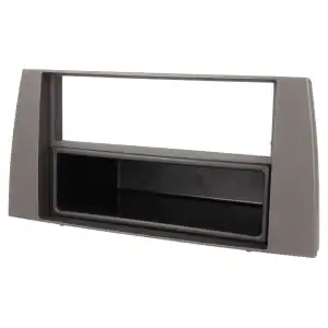 Auto radio okvir za instalaciju u vozilo, s prostorom za stereo uređaj.