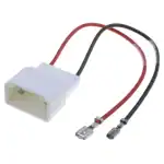Auto adapter za povezivanje car audio sustava s kabelima.
