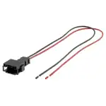 Auto kabel za povezivanje zvučnika s priključkom za auto audio sustav.