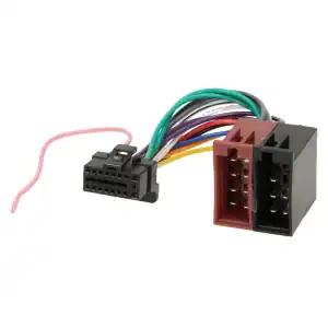 Auto elektronički adapter s kablovima za audio sustav u vozilu.