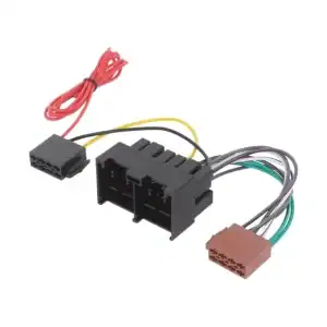Auto audio priključak s žicama za instalaciju u vozilo.